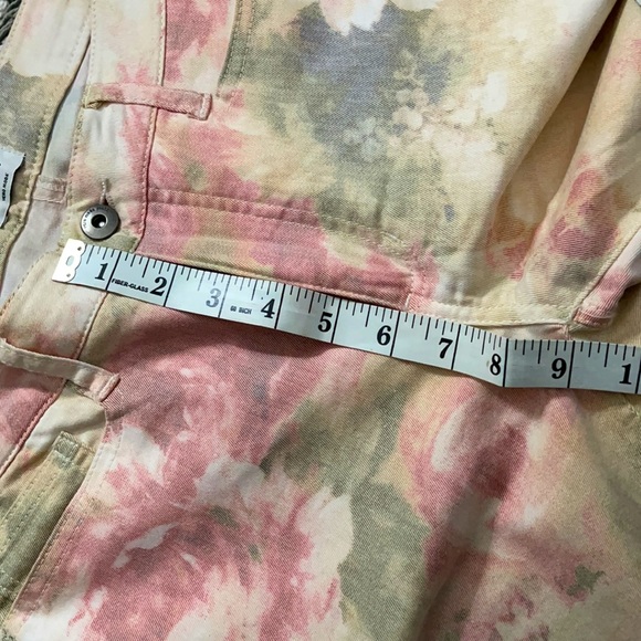 Graphic Flowers Jeggings - Picture 7 of 10